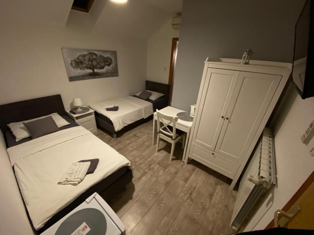 Guest House Lucija Buzin Kültér fotó