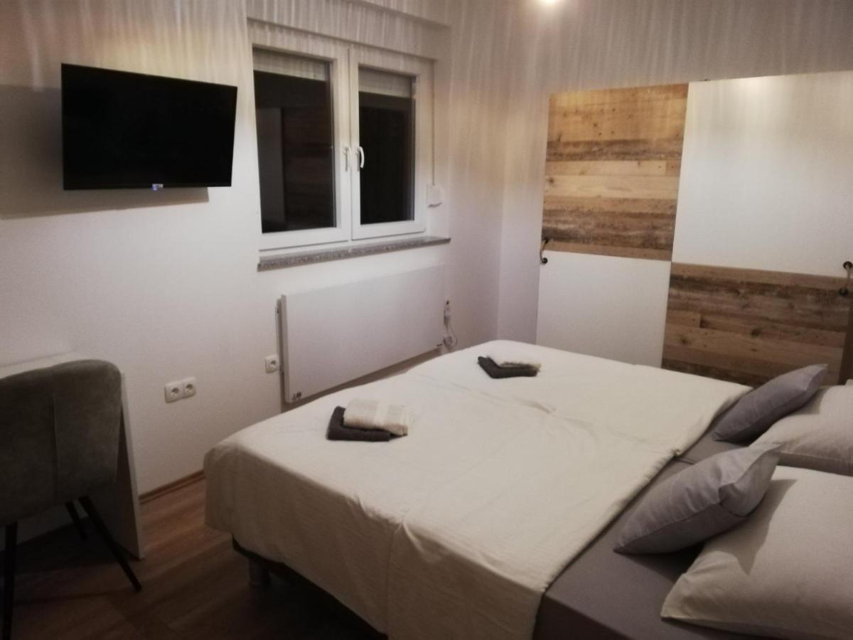 Guest House Lucija Buzin Kültér fotó
